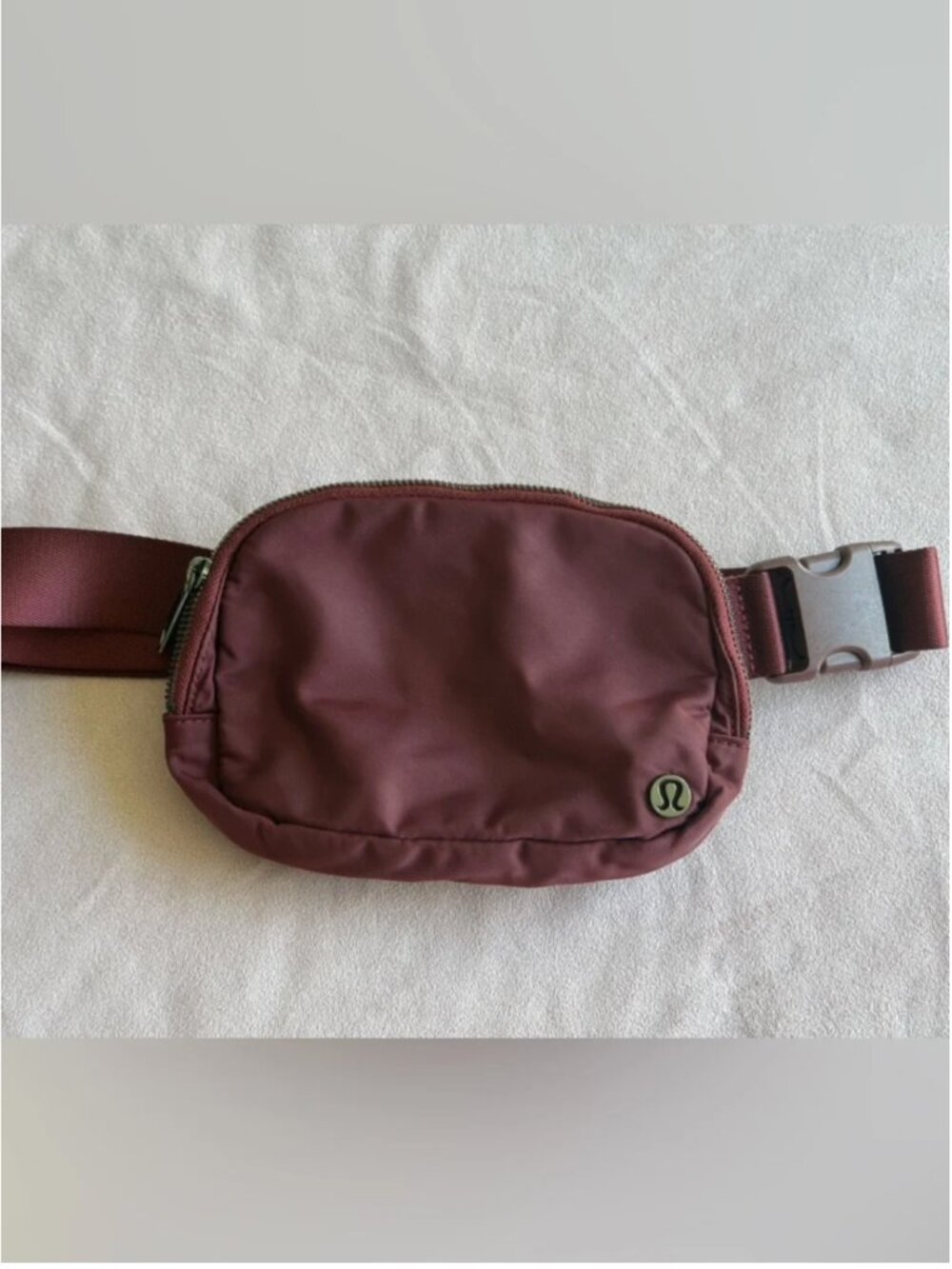 Lululemon OG Everywhere Belt Bag 1L Metal Mulled Wine Savannah
